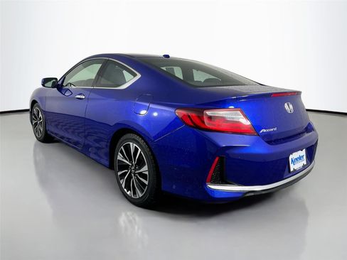 Used 2017 Honda Accord EX image 4