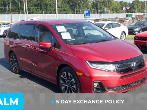 Used 2025 Honda Odyssey Elite image 4