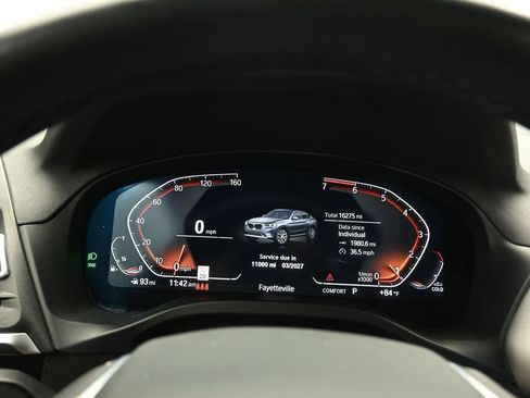 Used 2025 BMW X4 xDrive30i AWD/4WD image 25
