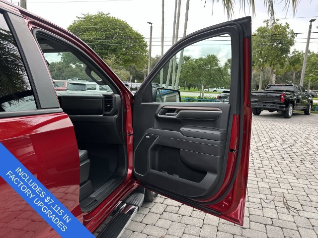 Used 2025 Chevrolet Silverado 1500 RST w/ Convenience Package II RWD image 23