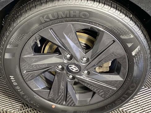 Used 2021 Hyundai Elantra Blue w/ Cargo Package image 29