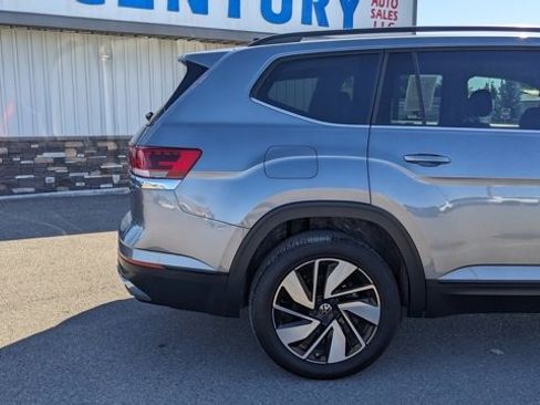 Used 2024 Volkswagen Atlas SE image 11