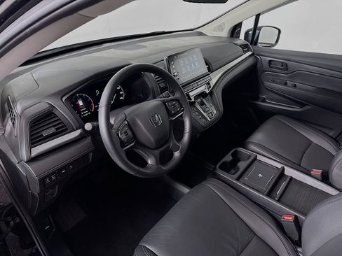 Certified 2025 Honda Odyssey EX-L image 9