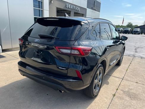 Used 2023 Ford Escape ST-Line w/ Tech Pack #1 AWD/4WD image 10