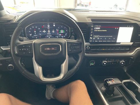 Used 2022 GMC Sierra 1500 Elevation image 33