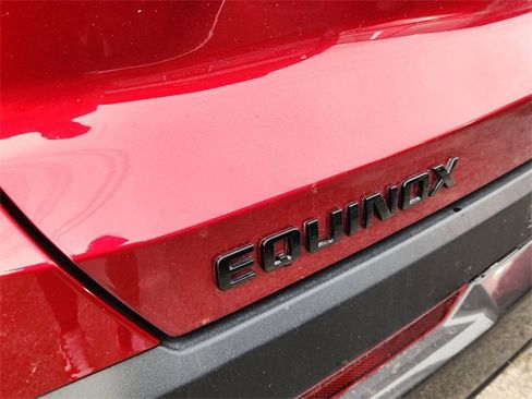 Used 2025 Chevrolet Equinox ACTIV w/ Safety and Technology Package image 9