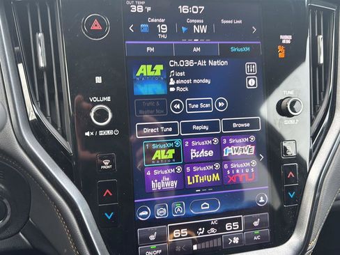 Used 2022 Subaru Outback Wilderness w/ Wilderness Package image 8