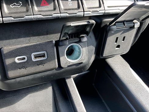 Used 2020 GMC Sierra 1500 SLT w/ SLT Premium Plus Package image 29