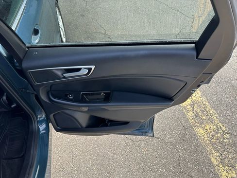 Used 2016 Ford Edge SEL w/ Equipment Group 201A image 37