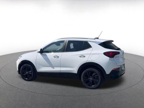 Used 2024 Buick Encore GX Sport Touring image 10