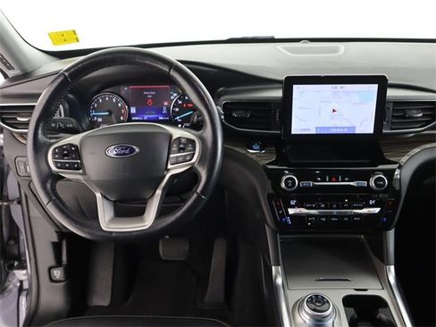 Used 2021 Ford Explorer Limited w/ Equipment Group 301A image 20