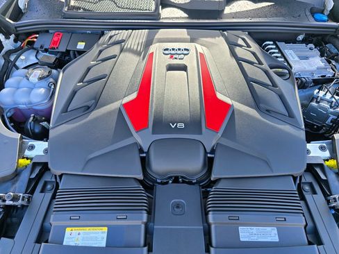 New 2026 Audi RS Q8 performance image 33