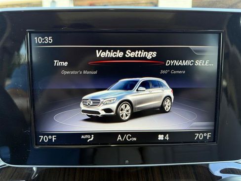 Used 2019 Mercedes-Benz GLC 300 4MATIC image 20