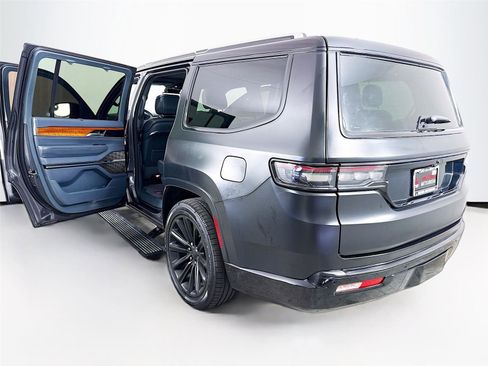 Used 2022 Jeep Grand Wagoneer Series II w/ Convenience Group III AWD/4WD image 47