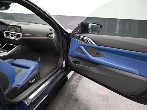Used 2022 BMW M4 xDrive Competition image 13