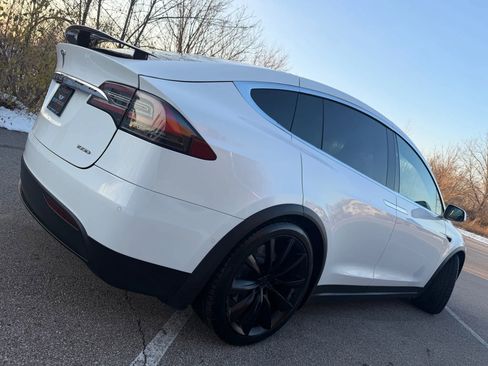 Used 2018 Tesla Model X 100D image 62