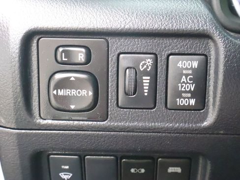 Used 2019 Toyota 4Runner TRD Off-Road Premium AWD/4WD image 35