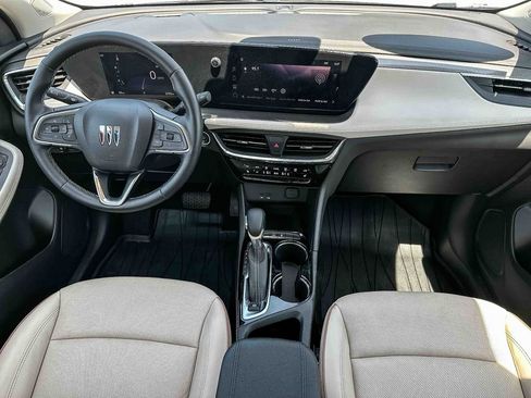 Used 2025 Buick Encore GX Avenir FWD image 11