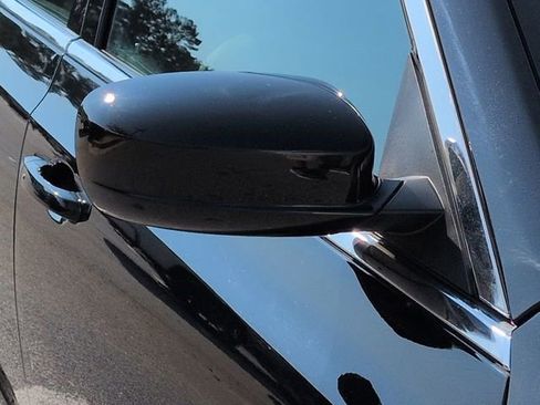 Used 2022 Chrysler 300 Touring image 11