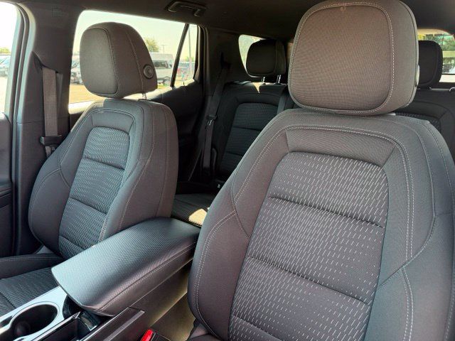 Used 2025 Chevrolet Equinox LT AWD/4WD image 11