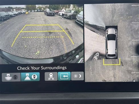 Used 2023 Honda Pilot Elite image 30