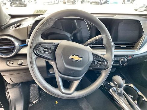 New 2026 Chevrolet Trax LT FWD image 18