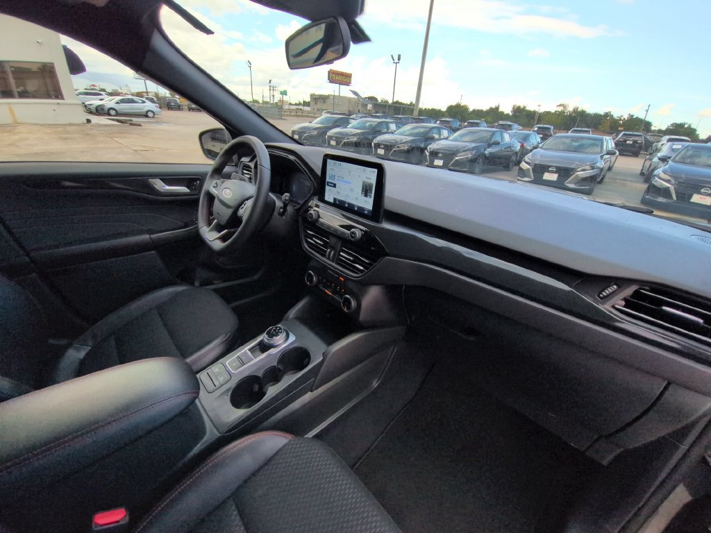 Used 2026 Ford Escape ST-Line AWD/4WD image 28