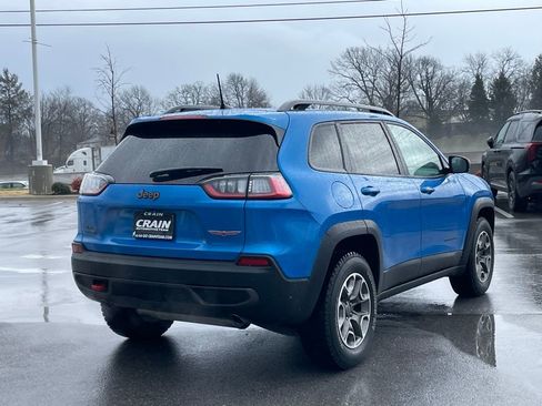 Used 2020 Jeep Cherokee Trailhawk w/ Cold Weather Group AWD/4WD image 7