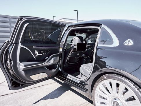 Used 2021 Mercedes-Benz Maybach S 580 4MATIC image 28