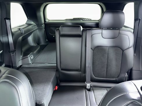 New 2026 Jeep Grand Cherokee Altitude image 7