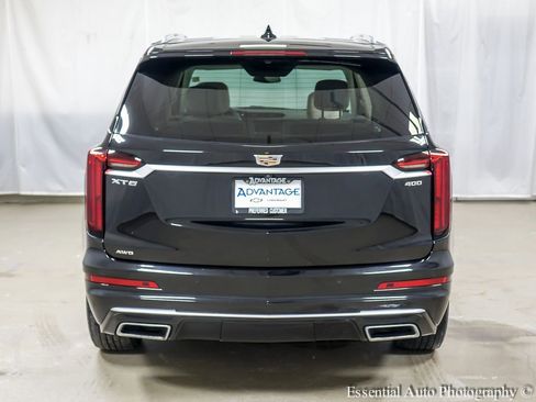 Used 2021 Cadillac XT6 Premium Luxury image 6