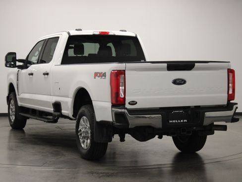 Used 2024 Ford F250 XLT w/ FX4 Off-Road Package AWD/4WD image 6