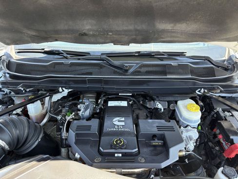 Used 2020 RAM 2500 Laramie AWD/4WD image 35