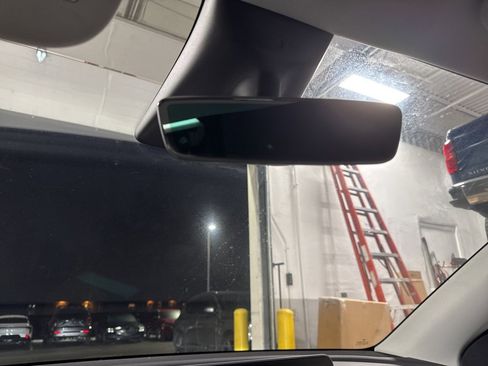 Used 2021 Tesla Model Y Long Range image 29