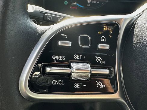 Certified 2022 Mercedes-Benz GLA 250 image 27