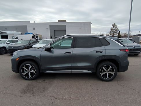 New 2026 Volkswagen Tiguan SE image 9