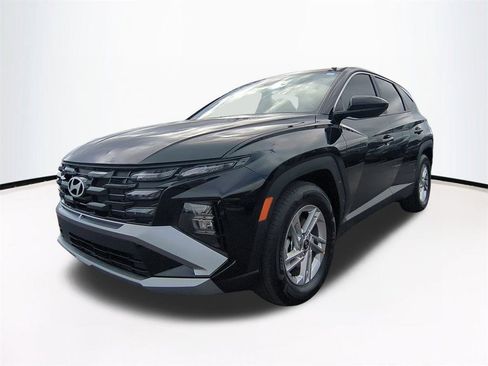 New 2026 Hyundai Tucson SE image 9