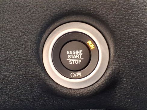 New 2026 Chrysler Pacifica Select image 12