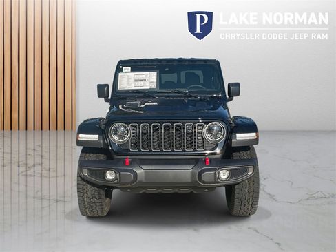 New 2025 Jeep Gladiator Rubicon w/ Convenience Group image 3