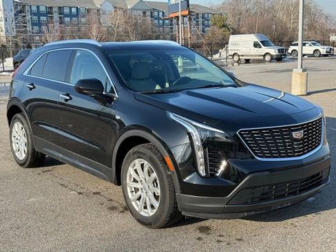 Used 2023 Cadillac XT4 Luxury w/ Cold Weather Package image 1