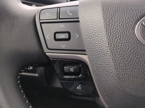 Certified 2025 Toyota Camry SE image 17