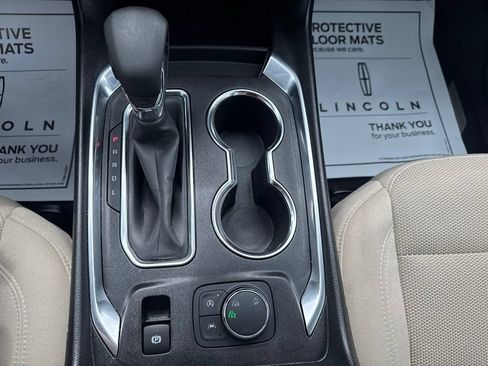 Used 2023 Chevrolet Traverse LS AWD/4WD image 16