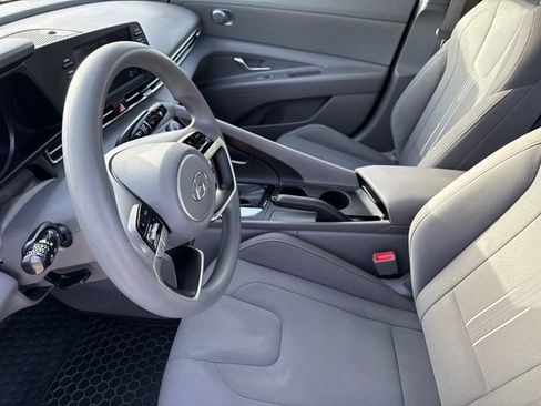Used 2021 Hyundai Elantra SEL FWD image 16