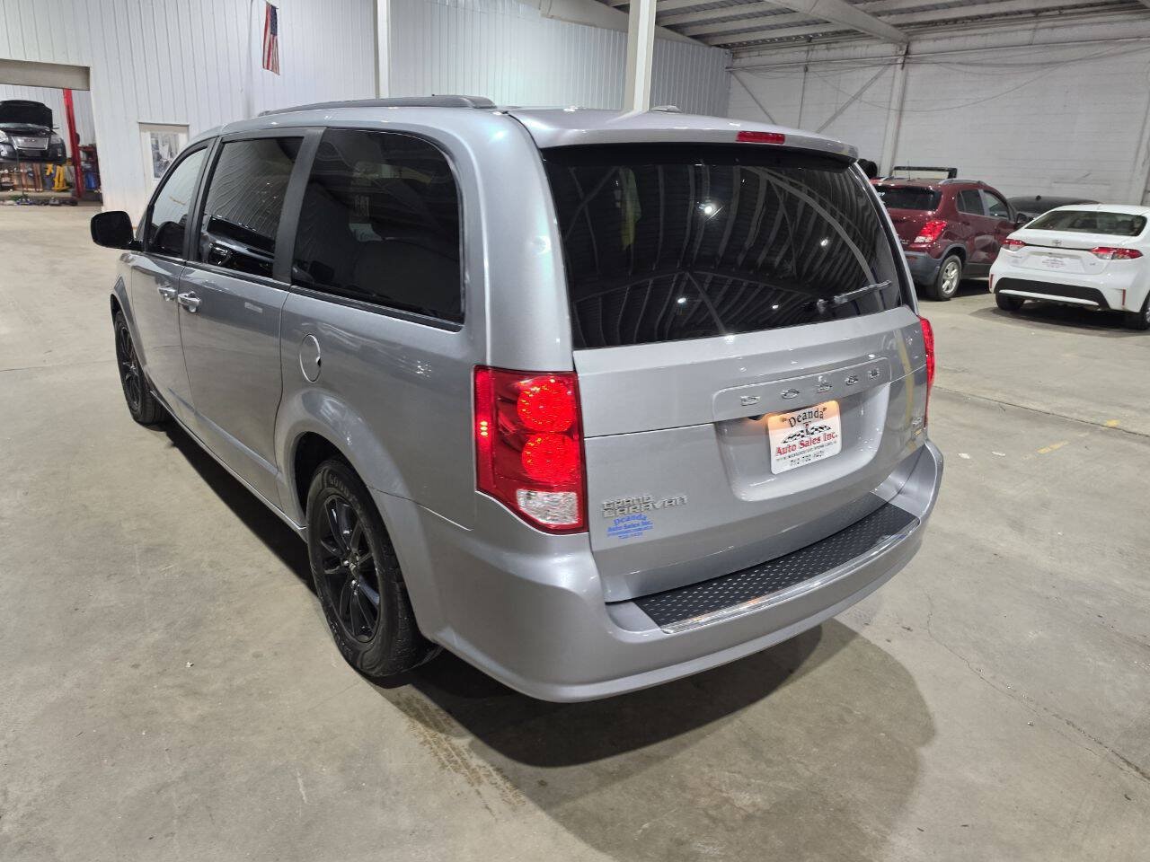 Used 2019 Dodge Grand Caravan GT FWD image 9
