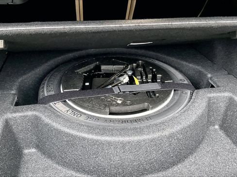 Certified 2024 BMW 330i Sedan w/ Premium Package image 33