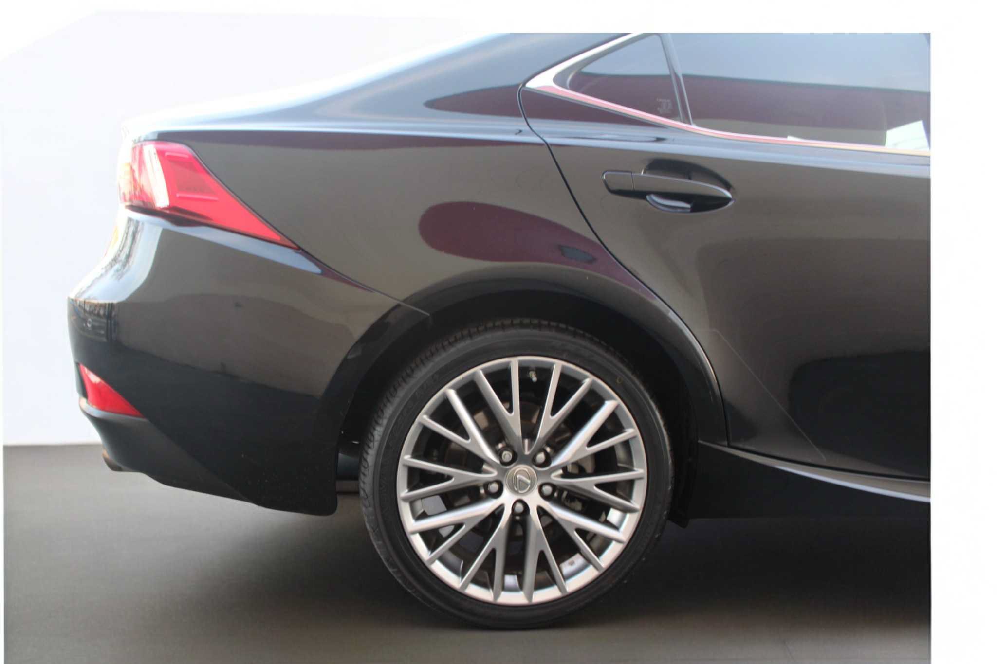 Used 2015 Lexus IS 250 w/ Navigation System Package RWD image 15