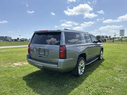 Used 2020 Chevrolet Suburban Premier AWD/4WD image 5