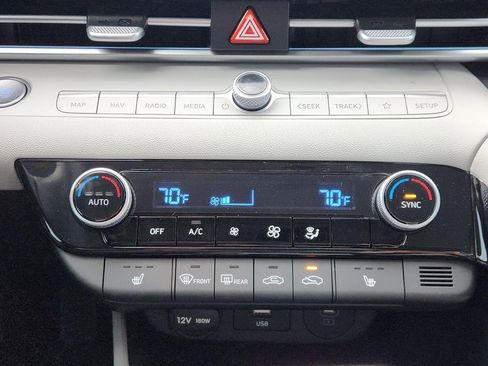 New 2026 Hyundai Elantra Limited image 16