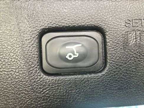 Used 2023 Ford Edge SEL w/ Convenience Package image 27