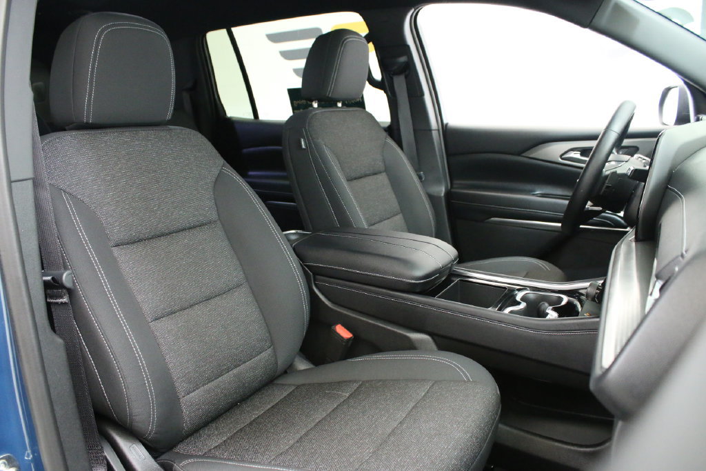 Certified 2026 Chevrolet Traverse LT FWD image 32